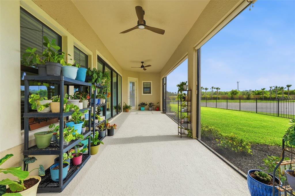 8207 Rushton Place Parrish, FL 34219 - Photo 16 of 65