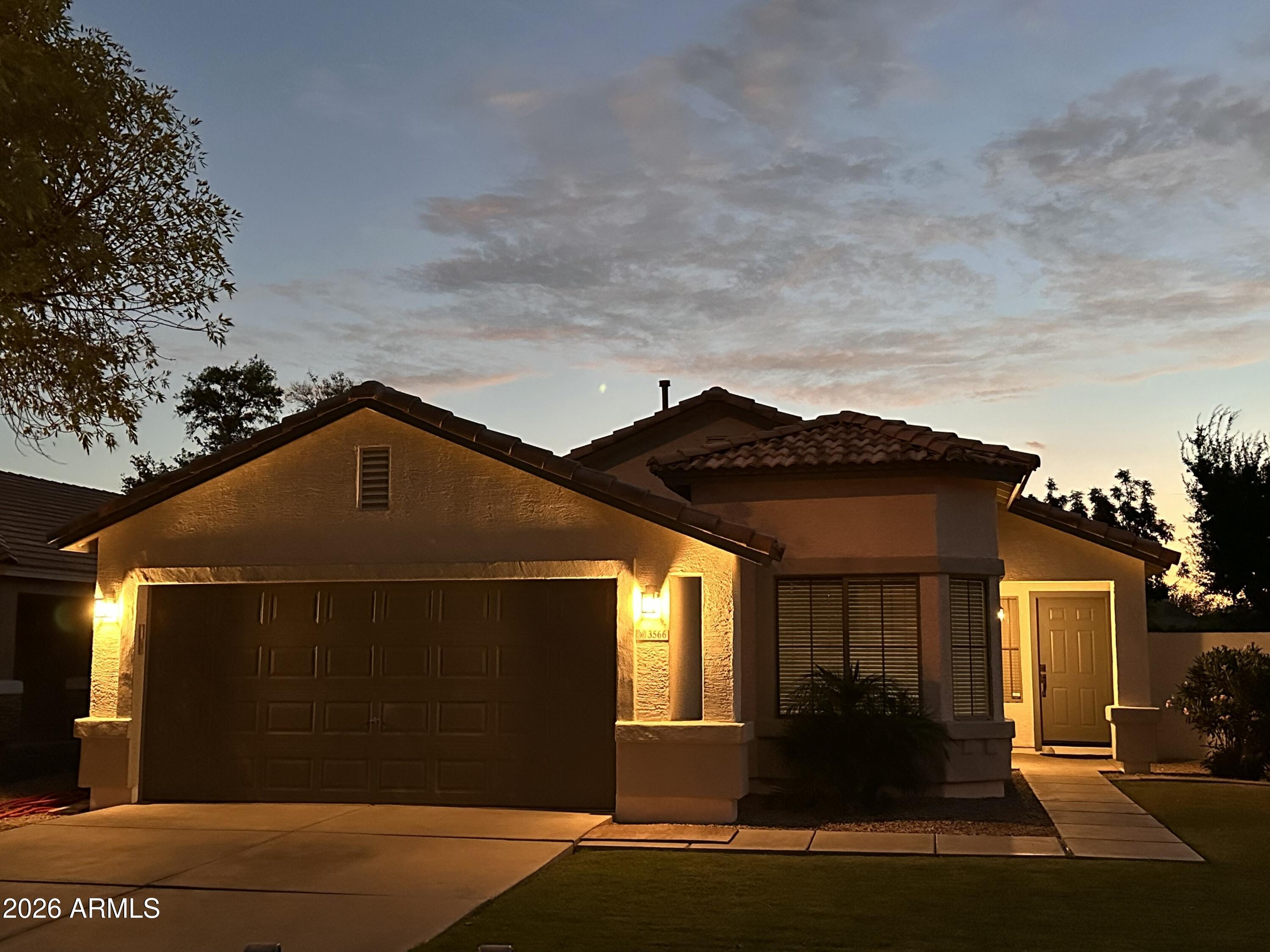 3566 South Seton Avenue Gilbert, AZ 85297 - Photo 2 of 41 IMG_0400