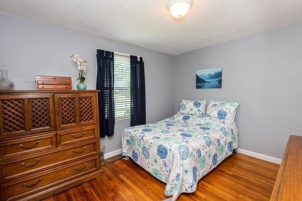 47 Canterbury Road Lynnfield, MA 01940 - Photo 24 of 31 Gallery Image 24
