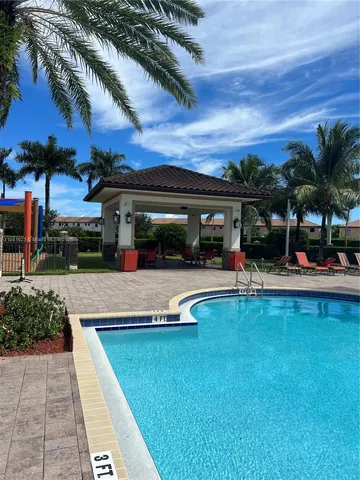 $2,400 | 3783 Southeast 3rd Street, Homestead, FL 33033