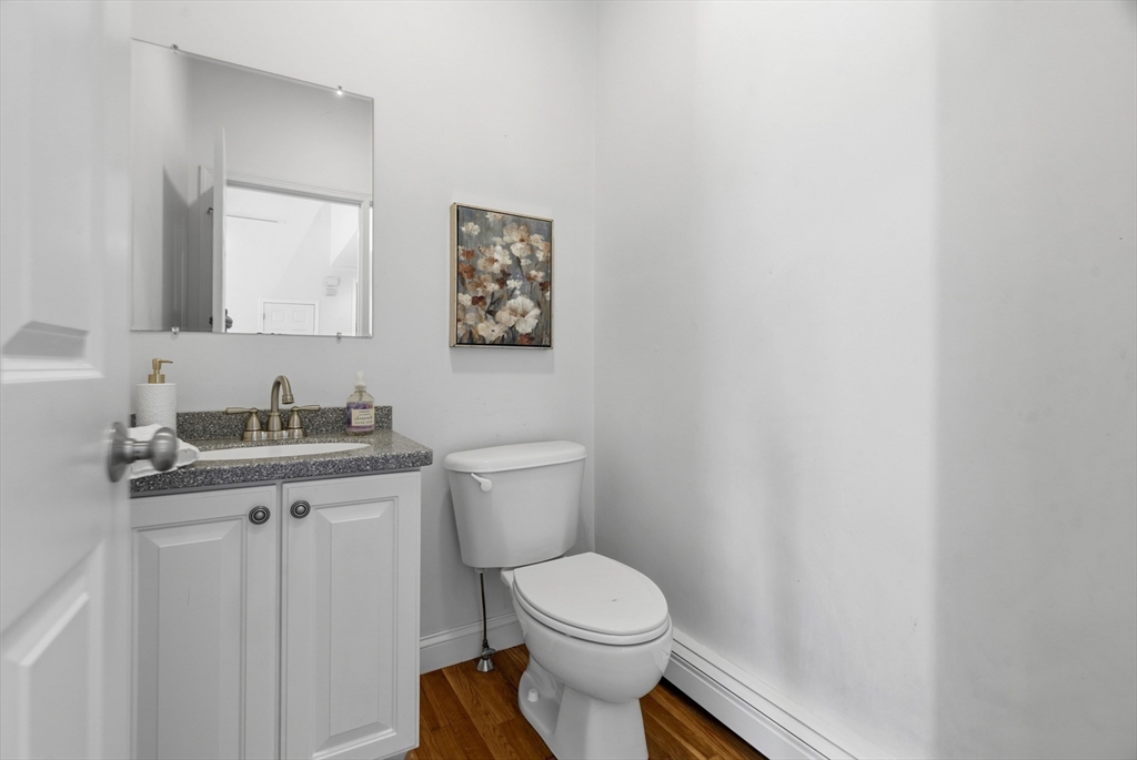876 Central Avenue Needham, MA 02492 - Photo 13 of 40