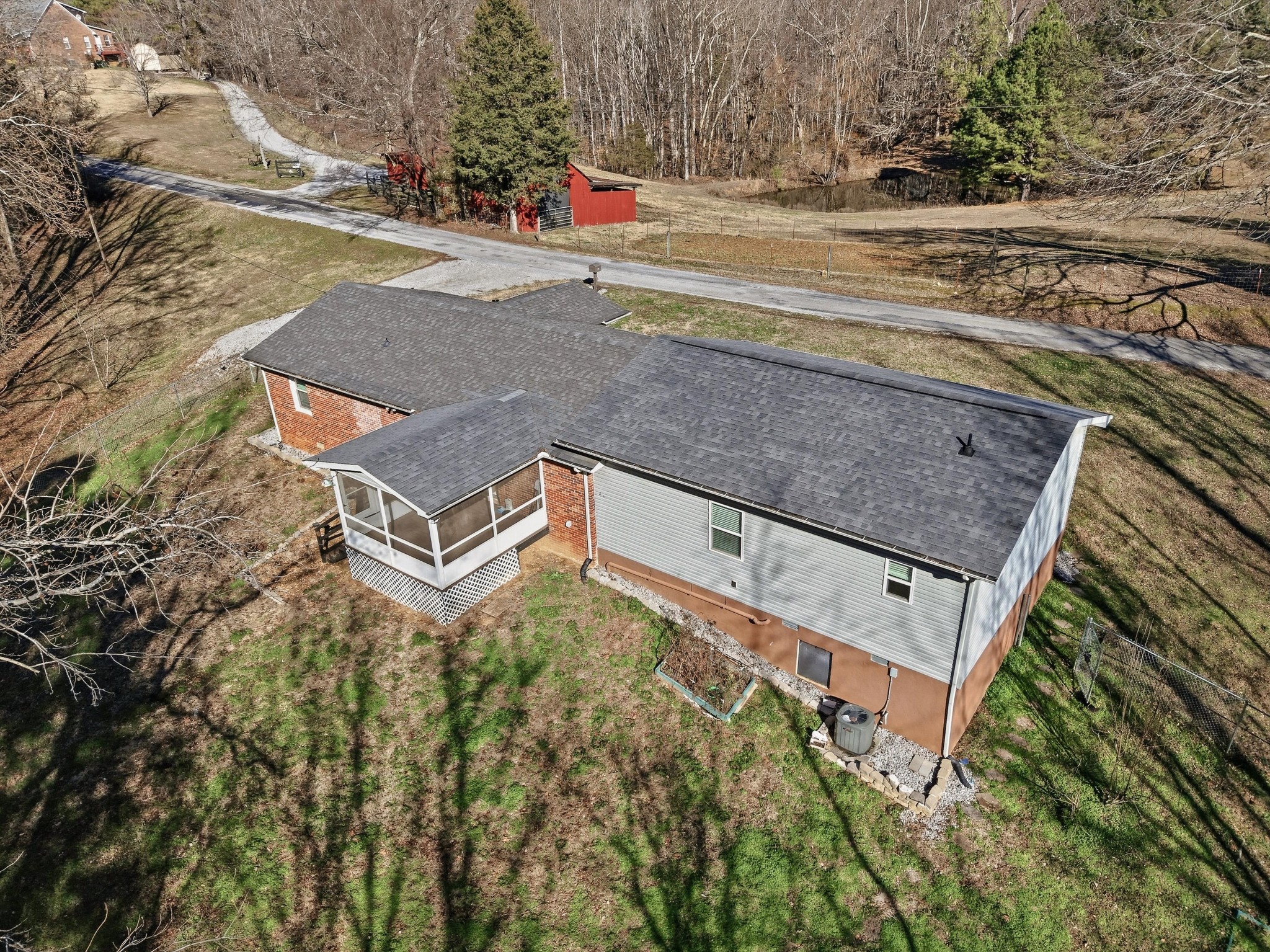 181 Falling Water Road Sparta, TN 38583 - Photo 33 of 38