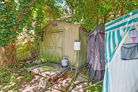 $1,175,000 | 21550 Locust Drive, Los Gatos, CA 95033