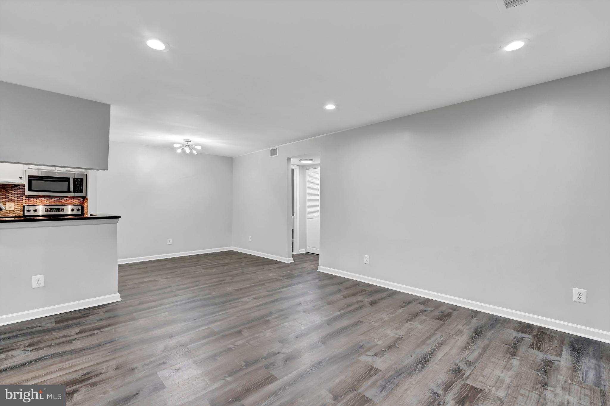 1727 Ascot Way, Unit D Reston, VA 20190 - Photo 20 of 43 Gallery Image 20