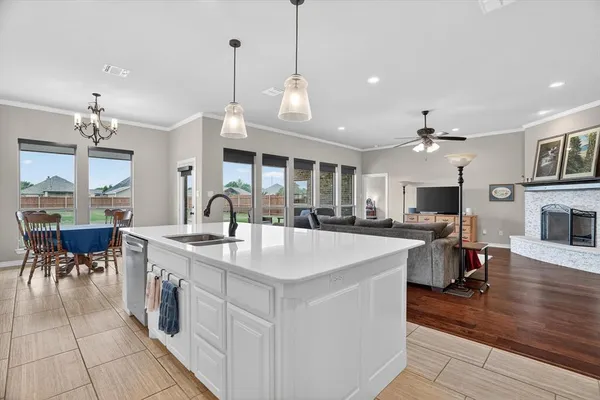 $475,000 | 1032 Telford Trail, Crowley, TX 76036
