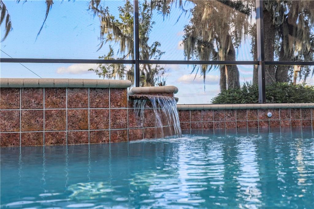 16915 Deer Island Road Tavares, FL 32778 - Photo 12 of 67 Gallery Image 12