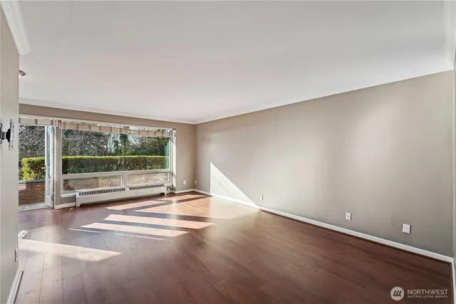 $1,750 | 530 West Olympic Place, Unit 105, Seattle, WA 98119