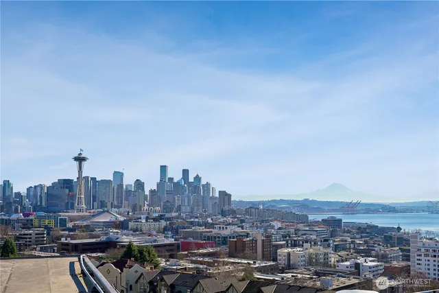 $1,750 | 530 West Olympic Place, Unit 105, Seattle, WA 98119