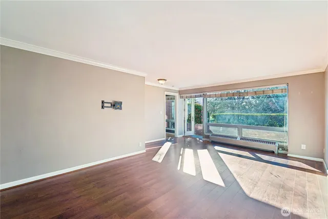 $1,750 | 530 West Olympic Place, Unit 105, Seattle, WA 98119