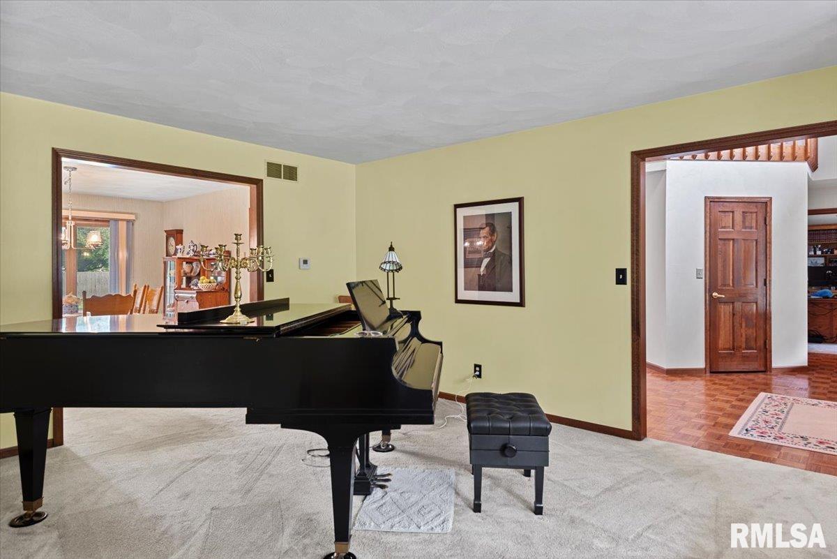 604 Clipper Road Springfield, IL 62711 - Photo 12 of 70