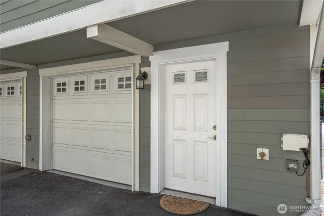 $595,000 | 118 North 104th Street, Unit A, Seattle, WA 98133