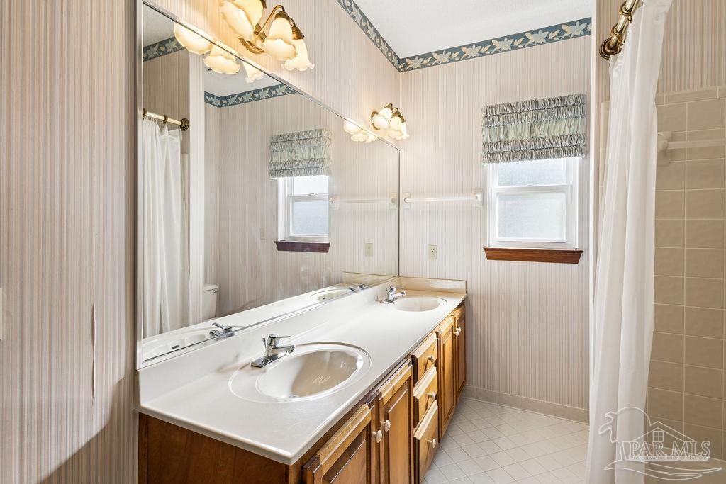 1513 Kings Road Cantonment, FL 32533 - Photo 15 of 33