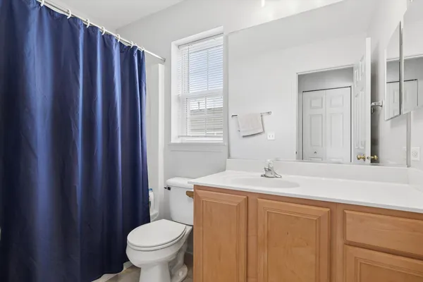 $349,900 | 77 Lee Court, Winfield, IL 60190