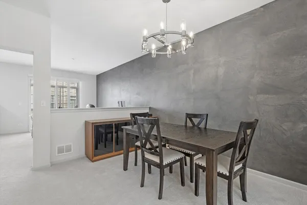 $349,900 | 77 Lee Court, Winfield, IL 60190