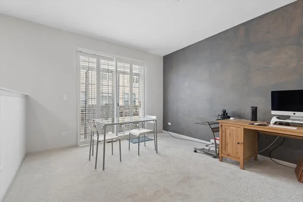 $349,900 | 77 Lee Court, Winfield, IL 60190