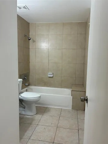 $2,400 | 319 Northwest 7th Street, Pompano Beach, FL 33060