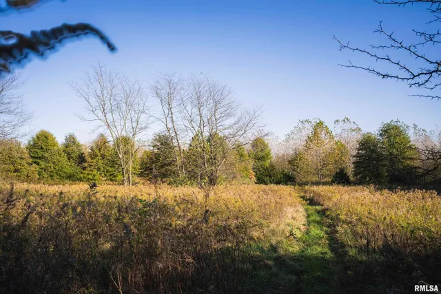 $1,195,000 | 3070 East County Road 900, Plymouth, IL 62367