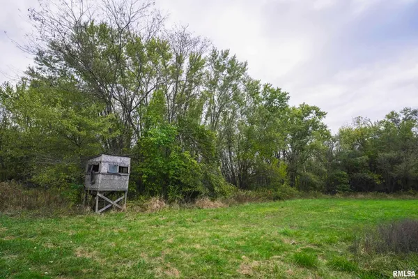 $1,195,000 | 3070 East County Road 900, Plymouth, IL 62367