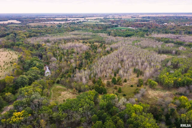 $1,195,000 | 3070 East County Road 900, Plymouth, IL 62367