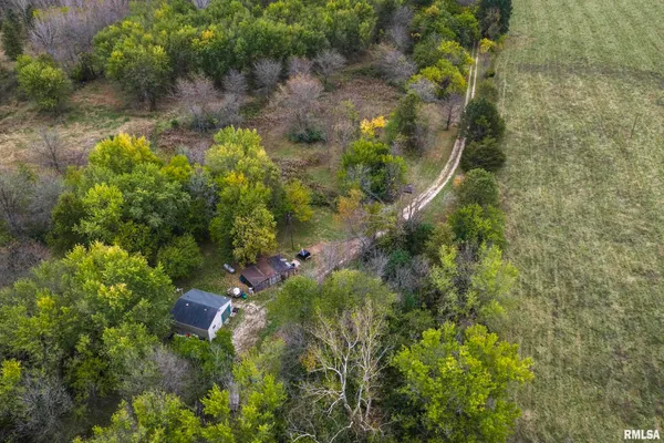 $1,195,000 | 3070 East County Road 900, Plymouth, IL 62367