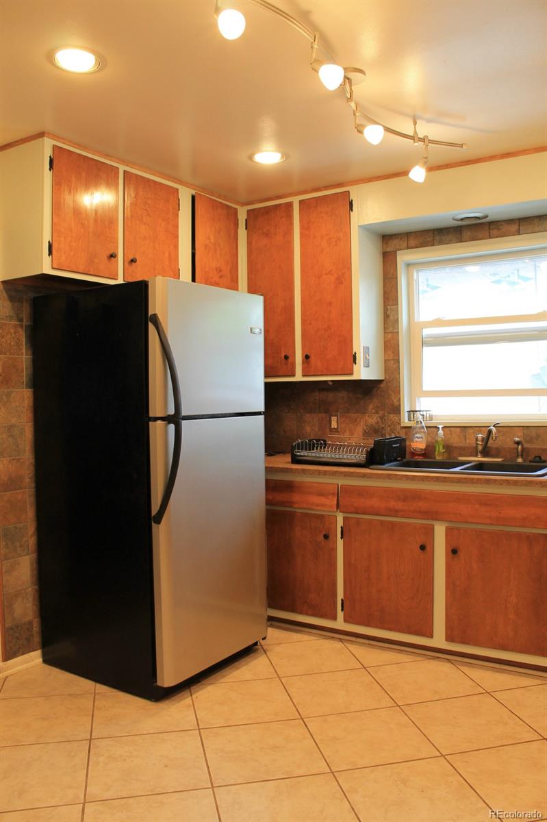 7774 Raritan Street Denver, CO 80221 - Photo 3 of 12 Gallery Image 3