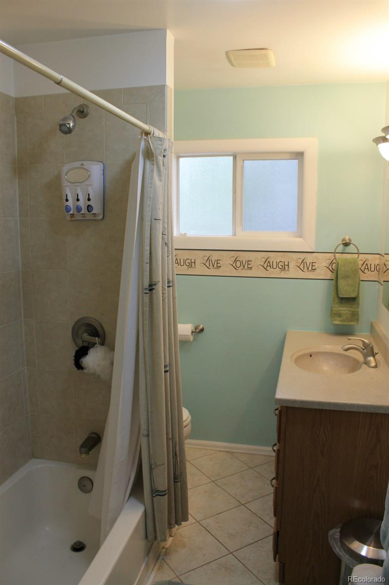 7774 Raritan Street Denver, CO 80221 - Photo 8 of 12 Gallery Image 8