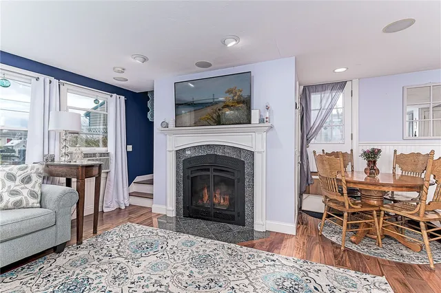 $725,000 | 132 Highland Avenue, Portsmouth, RI 02871