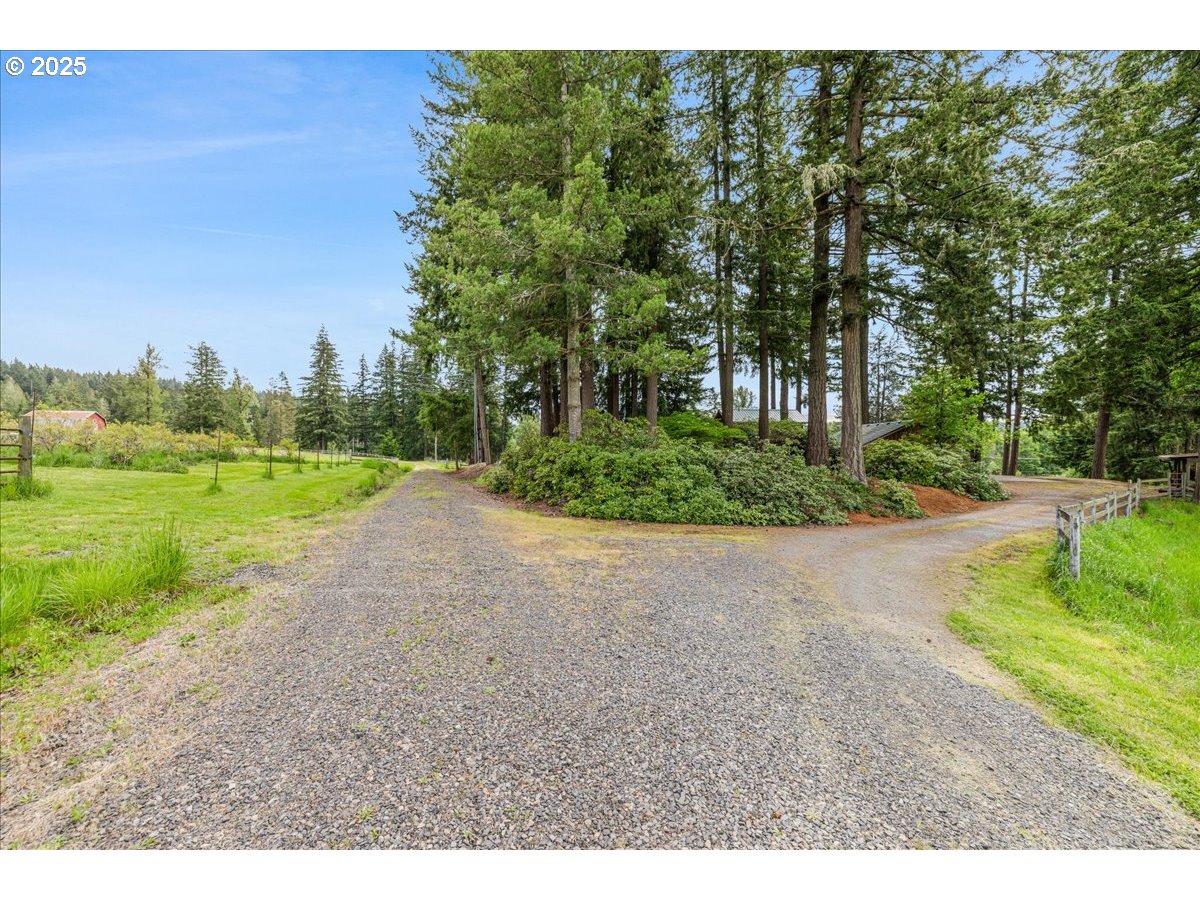 18258 South Dillman Road Oregon City, OR 97045 - Photo 37 of 43 a view of a park