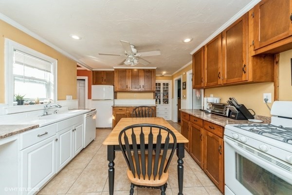 1 Pioneer Road Worcester, MA 01604 - Photo 11 of 29 Gallery Image 11