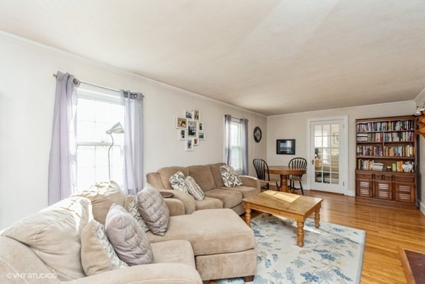 1 Pioneer Road Worcester, MA 01604 - Photo 6 of 29 Gallery Image 6