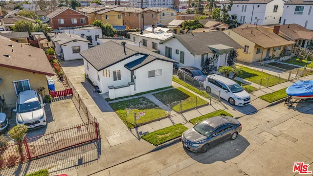 $879,000 | 224 West 84th Street, Los Angeles, CA 90003