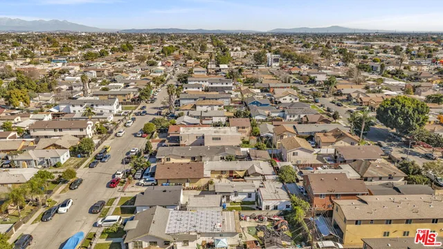 $879,000 | 224 West 84th Street, Los Angeles, CA 90003