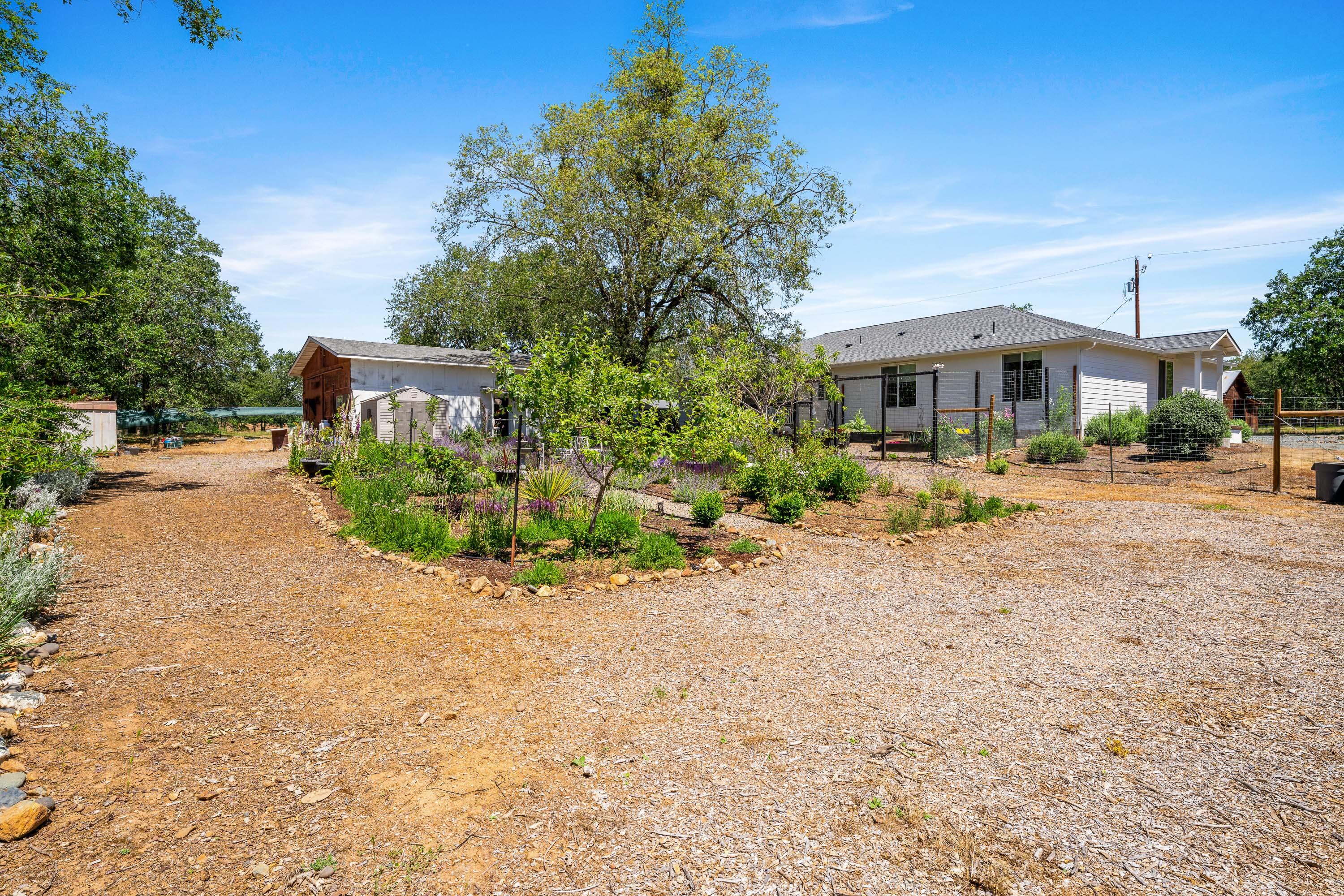 3151 Camp Joy Road Grants Pass, OR 97526 - Photo 38 of 63 15-EXT (8 of 23)