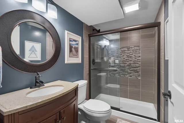 $505,000 | 5767 Evergreen Place, Bettendorf, IA 52722