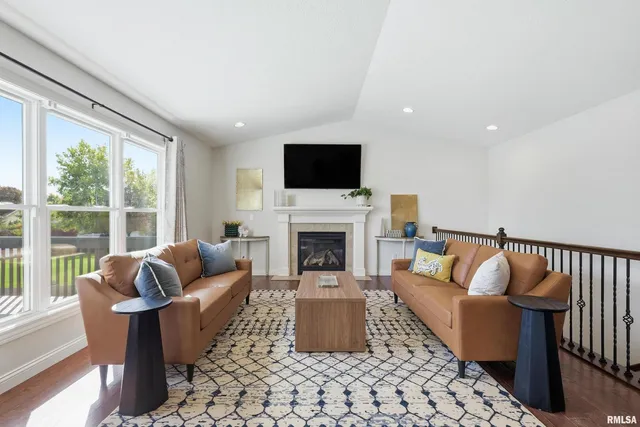 $505,000 | 5767 Evergreen Place, Bettendorf, IA 52722