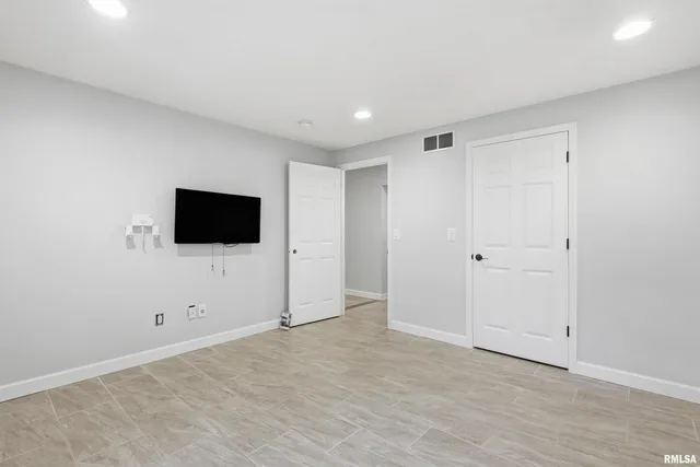 $505,000 | 5767 Evergreen Place, Bettendorf, IA 52722