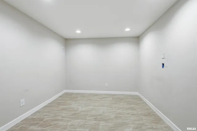 $505,000 | 5767 Evergreen Place, Bettendorf, IA 52722