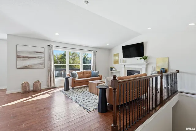 $505,000 | 5767 Evergreen Place, Bettendorf, IA 52722