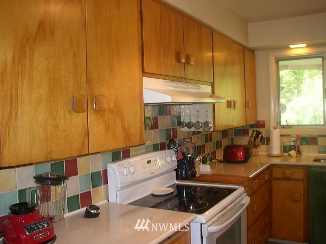 108 Virginia Place Longview, WA 98632 - Photo 12 of 22 Gallery Image 12
