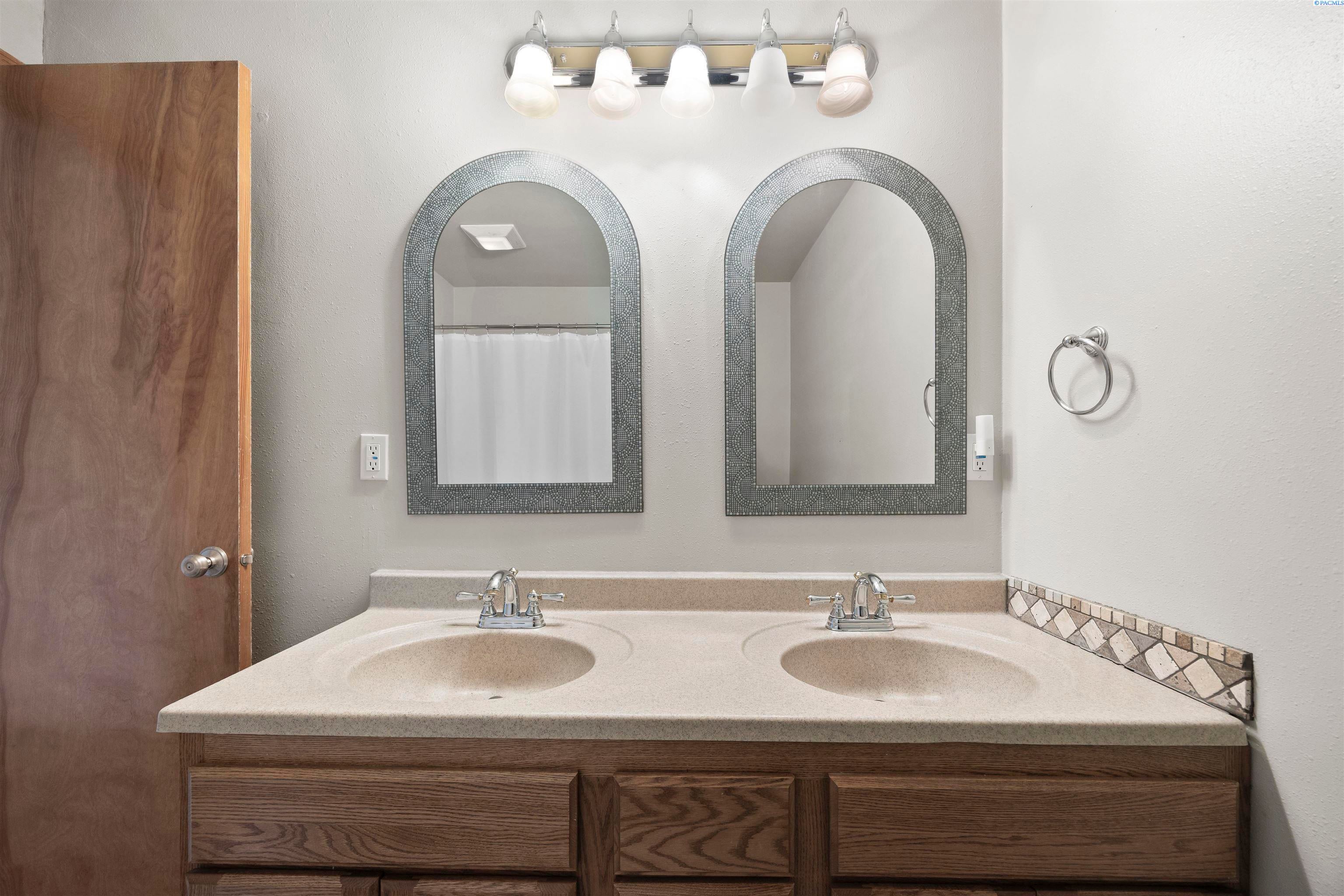 285 Rachel Road Kennewick, WA 99338 - Photo 32 of 44 Gallery Image 32