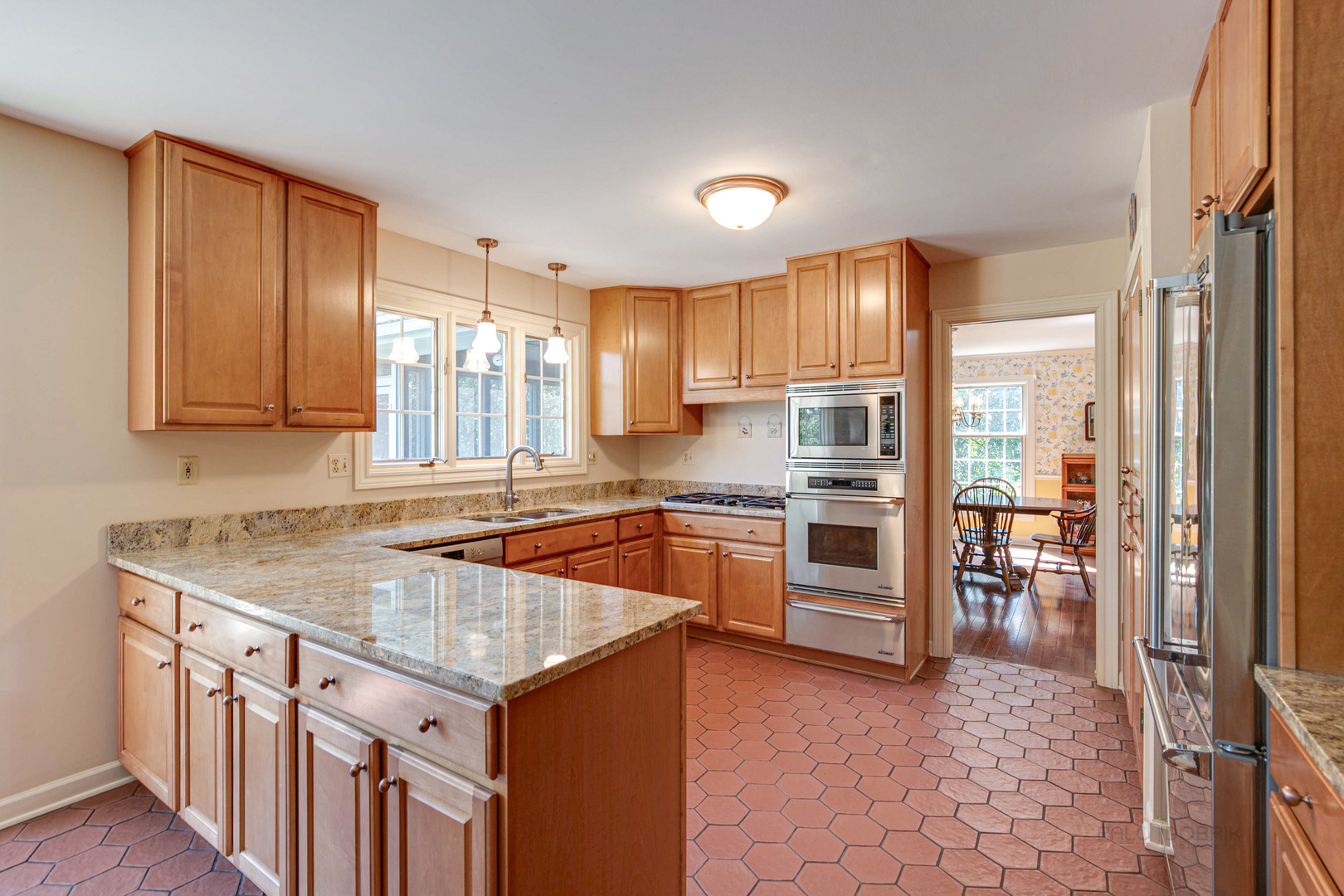 395 Fox Run Road Libertyville, IL 60048 - Photo 11 of 61