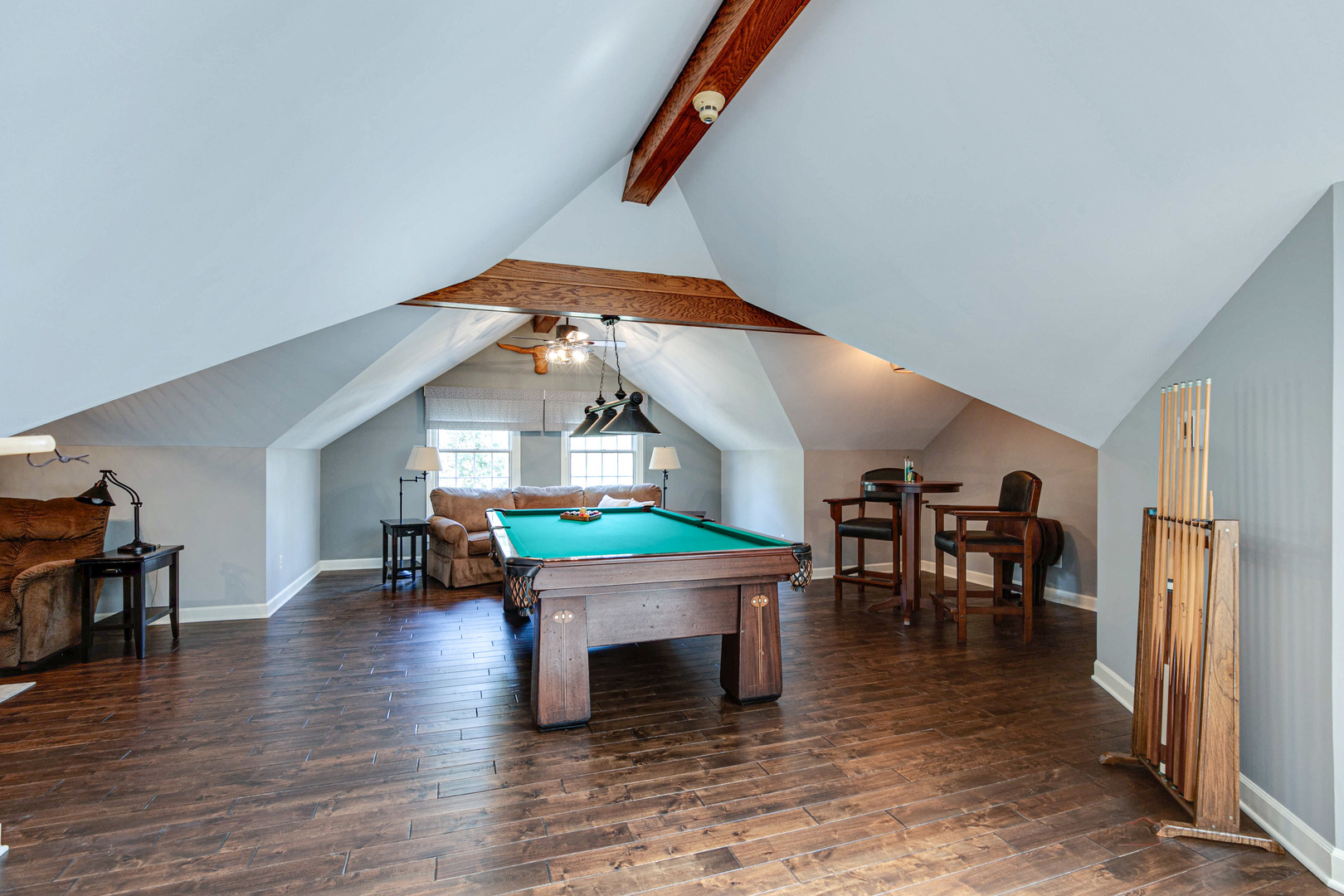 395 Fox Run Road Libertyville, IL 60048 - Photo 27 of 61 a living room with furniture and a fireplace