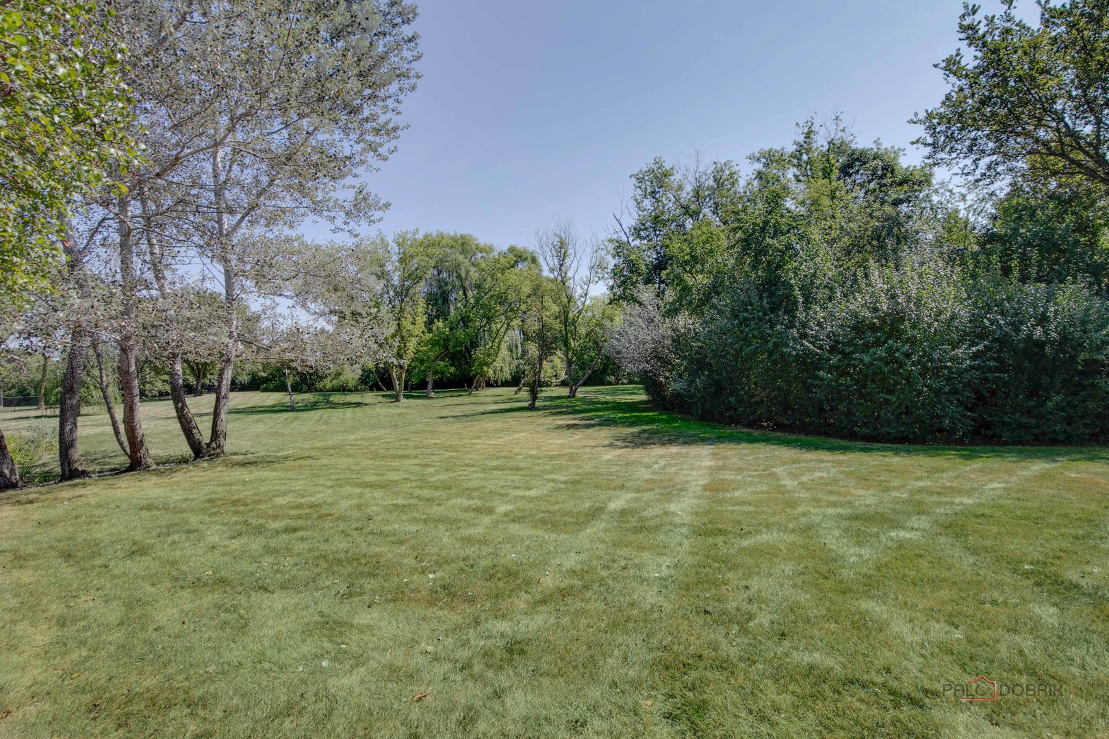 395 Fox Run Road Libertyville, IL 60048 - Photo 49 of 61 a view of a field with trees in background