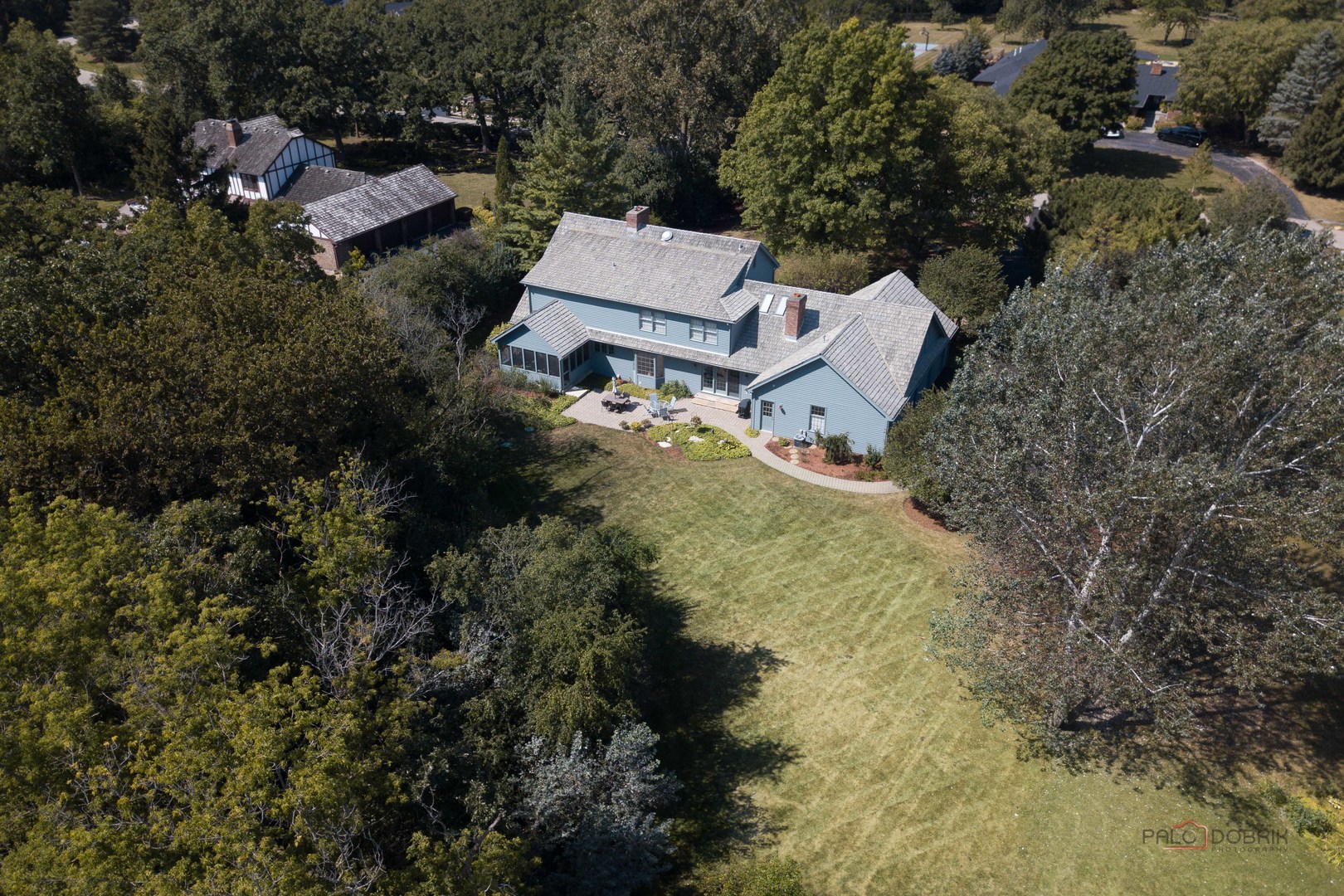 395 Fox Run Road Libertyville, IL 60048 - Photo 56 of 61 an aerial view of residential house with outdoor space