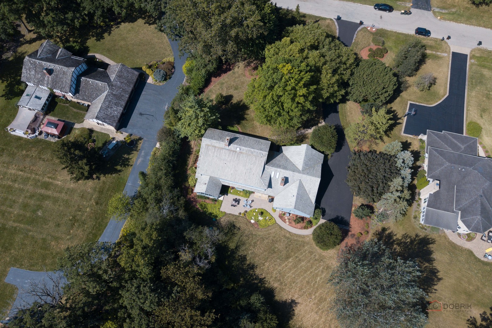 395 Fox Run Road Libertyville, IL 60048 - Photo 57 of 61 an aerial view of residential house with outdoor space and parking