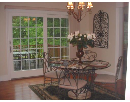2 Coach House Road Grafton, MA 01536 - Photo 4 of 21 Gallery Image 4