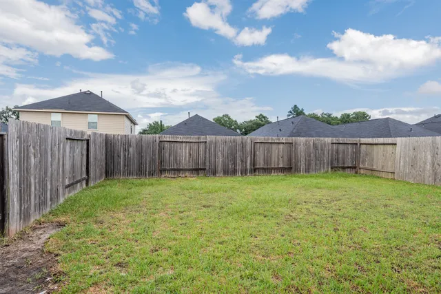 $1,750 | 14942 Hidalgo Valley Lane, Houston, TX 77090