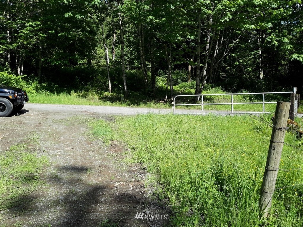 8310 North Pass Road Everson, WA 98247 - Photo 2 of 5