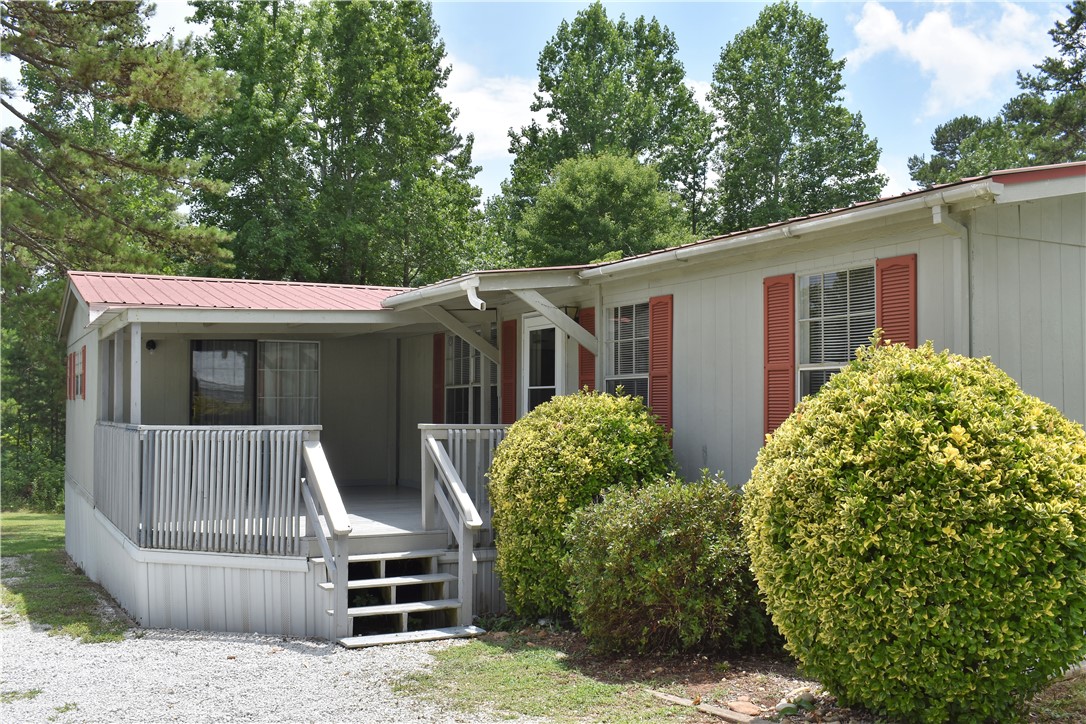 381 Berry Farm Road Westminster, SC 29693 - Photo 1 of 27 Gallery Image 1