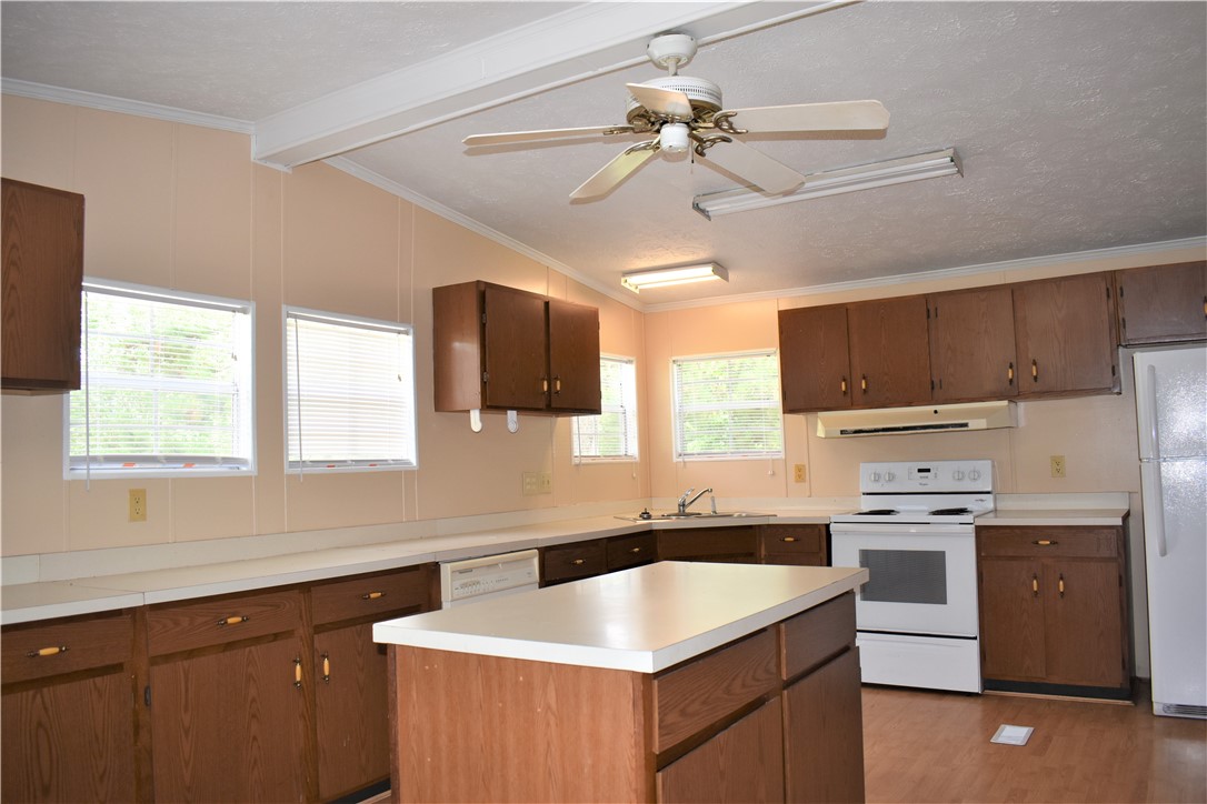 381 Berry Farm Road Westminster, SC 29693 - Photo 9 of 27 Gallery Image 9